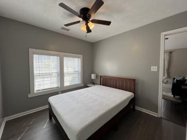 Place Preview main user avatar