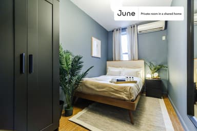 Place Preview main user avatar