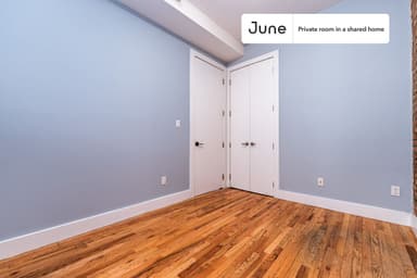 Place Preview main user avatar