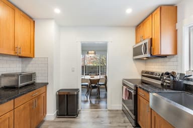 Place Preview main user avatar