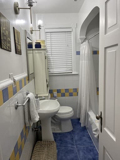 Place Preview main user avatar