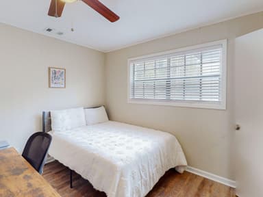 Place Preview main user avatar