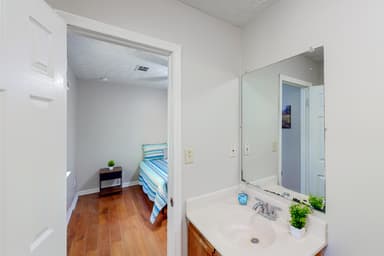 Place Preview main user avatar