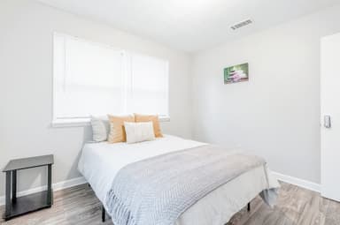 Place Preview main user avatar