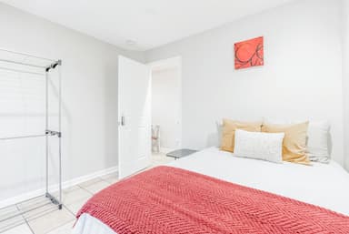 Place Preview main user avatar