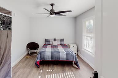 Place Preview main user avatar