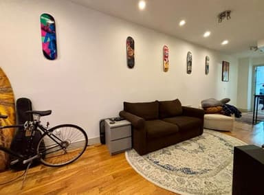 Place Preview main user avatar