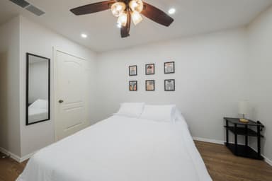 Place Preview main user avatar