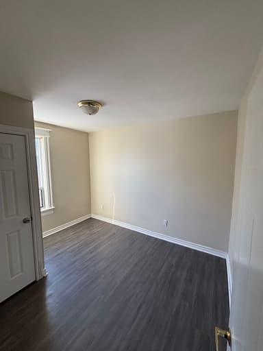 Place Preview main user avatar