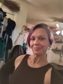 Laura Stalcup