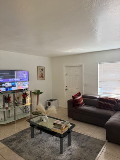 Place Preview main user avatar