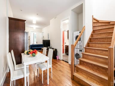 Place Preview main user avatar