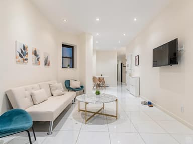 Place Preview main user avatar