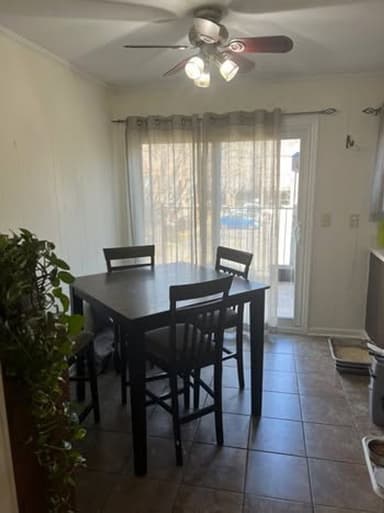 Place Preview main user avatar