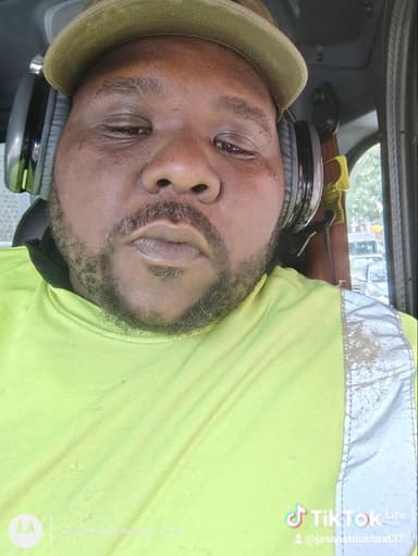 Place Preview main user avatar