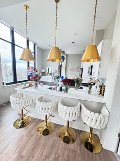 Place Preview main user avatar