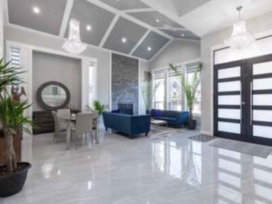 Place Preview main user avatar