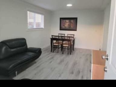 Place Preview main user avatar