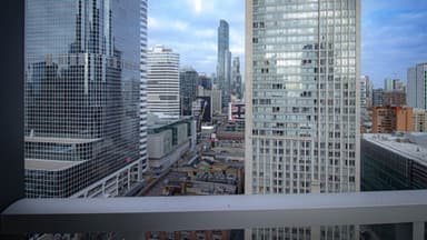 Place Preview main user avatar