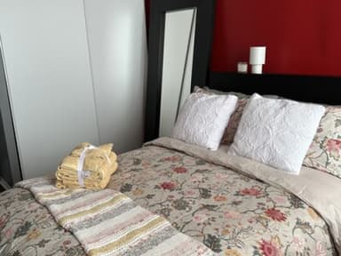 Place Preview main user avatar