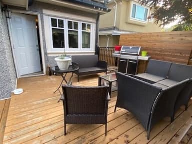 Place Preview main user avatar