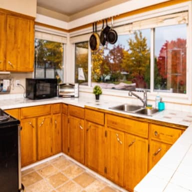 Place Preview main user avatar