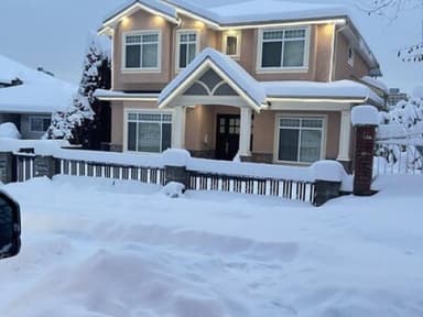 Place Preview main user avatar