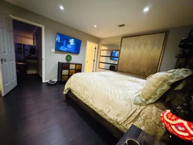 Place Preview main user avatar