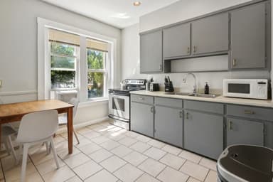 Place Preview main user avatar