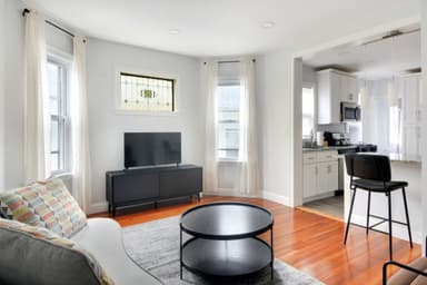 Place Preview main user avatar