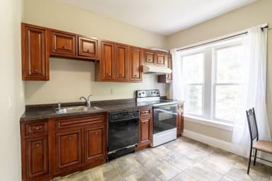 Place Preview main user avatar