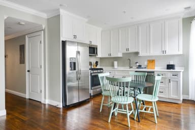 Place Preview main user avatar