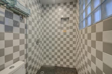 Place Preview main user avatar