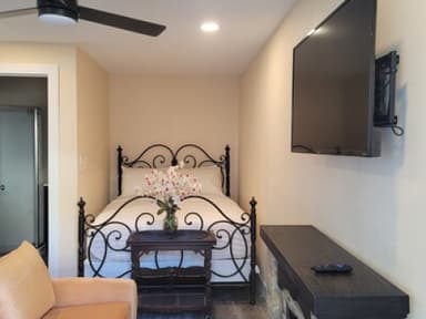 Place Preview main user avatar