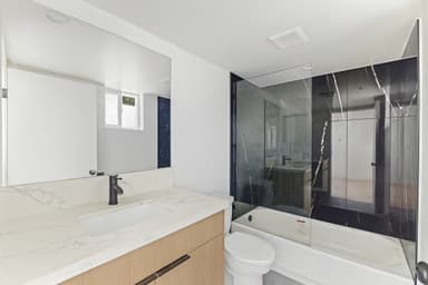 Place Preview main user avatar