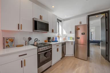 Place Preview main user avatar