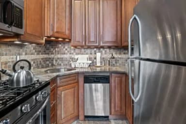 Place Preview main user avatar