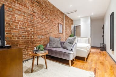 Place Preview main user avatar