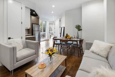 Place Preview main user avatar