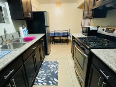 Place Preview main user avatar