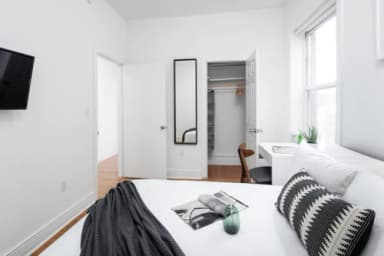 Place Preview main user avatar