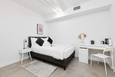 Place Preview main user avatar