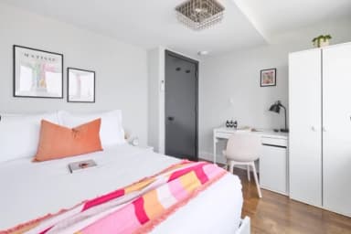 Place Preview main user avatar