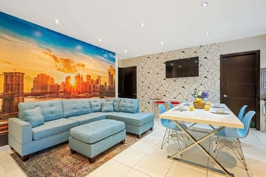 Place Preview main user avatar