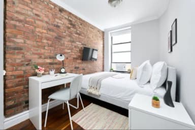 Place Preview main user avatar