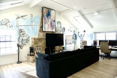 Place Preview main user avatar