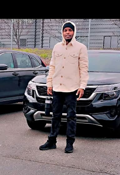 Profile Picture main user avatar