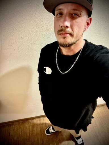 Profile Picture main user avatar