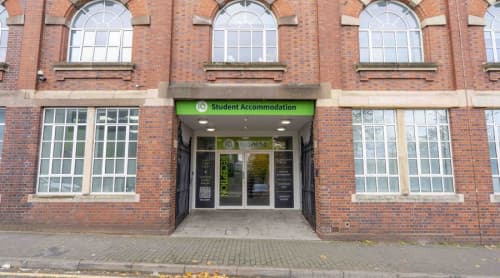 main listing image