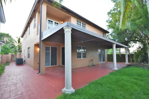 main listing image